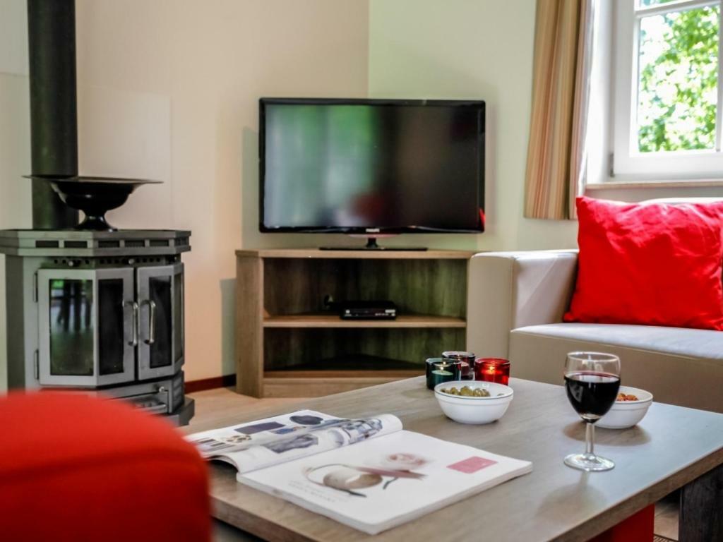 Landal Hunerwold State Hotel Wateren Ngoại thất bức ảnh
