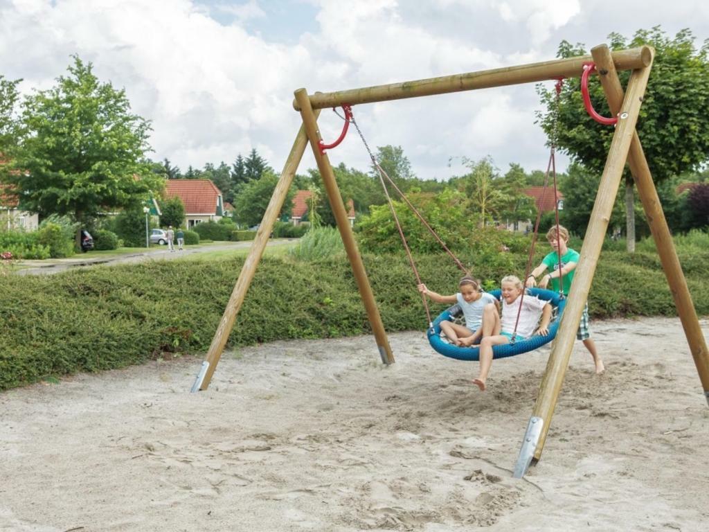 Landal Hunerwold State Hotel Wateren Ngoại thất bức ảnh
